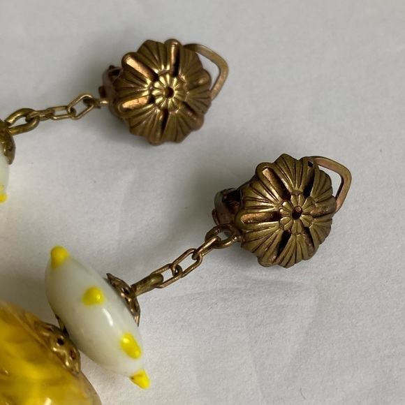 Vintage Blown Glass Clip-On Earrings Yellow White Italian Beads Bronze 60s - Picture 3 of 9